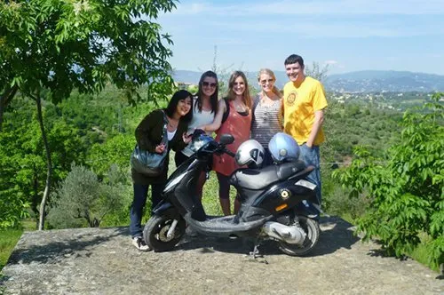 Visita guiada en grupo de la Toscana en Vespa
